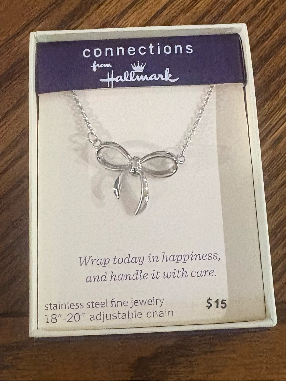 Hallmark Silver Bow Pendant Necklace - New in Gift Box - Picture 1 of 1